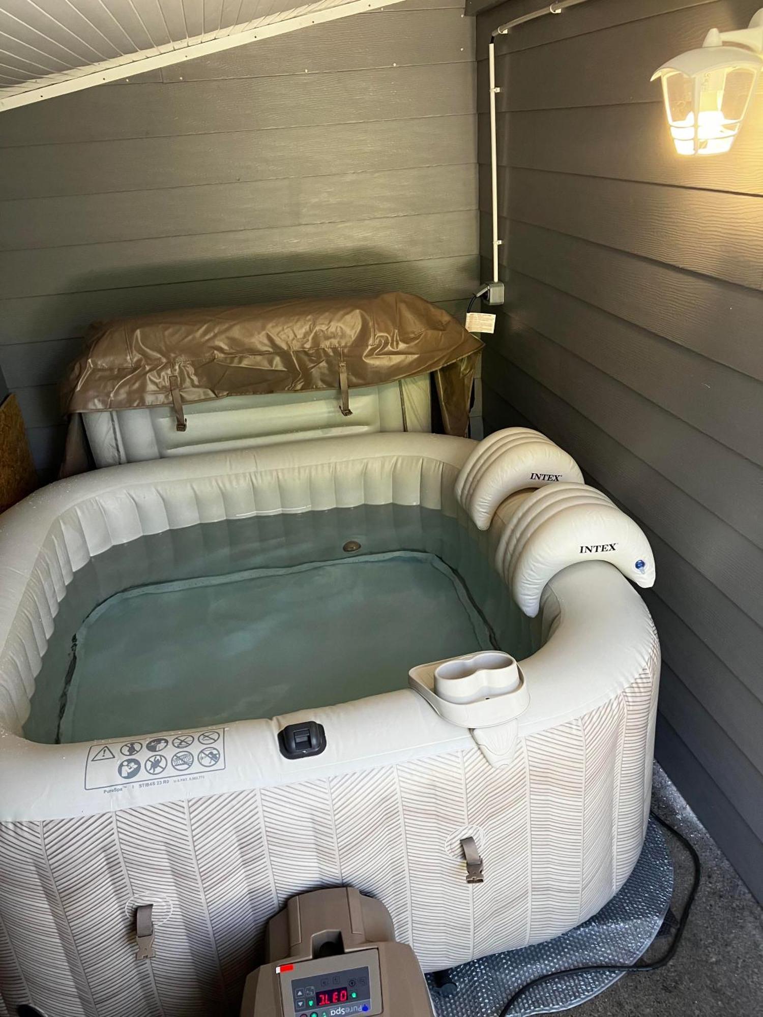 Holiday home Cosy Maison 3 Jardin, Parking Prive Et Jacuzzi